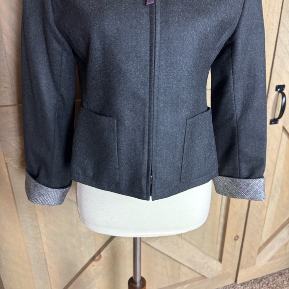 Akris charcoal gray wool jacket with glen plaid details Size 6 - Picture 6 of 15